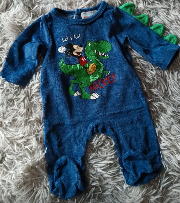 Magnifique pyjama Mickey mouse 🐯