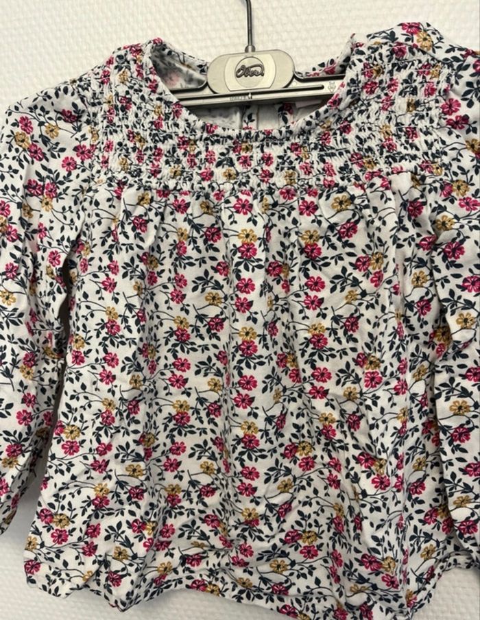 Blouse t-shirt - 6ans -TBE - photo numéro 2