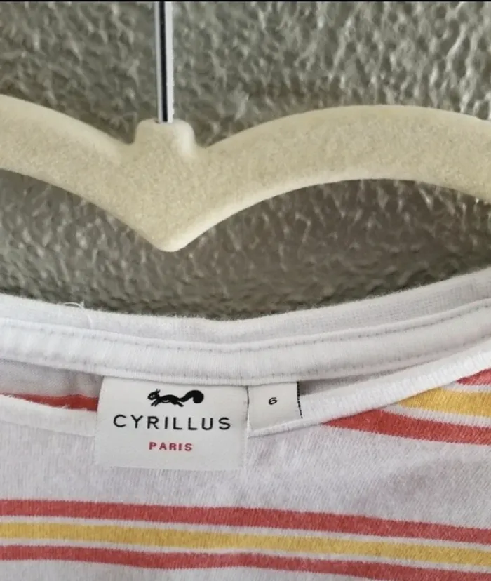T shirt cyrillus 6 ans - photo numéro 3