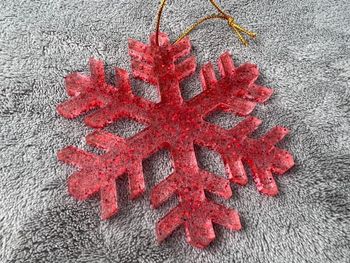 grand flocon rouge paillettes