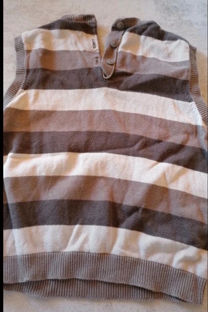 Pull sans manches 18 mois - photo numéro 2