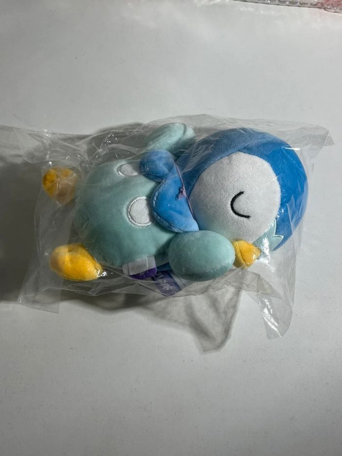 Peluche Sleepy Piplup / Tiplouf Takara Tomy - photo numéro 2
