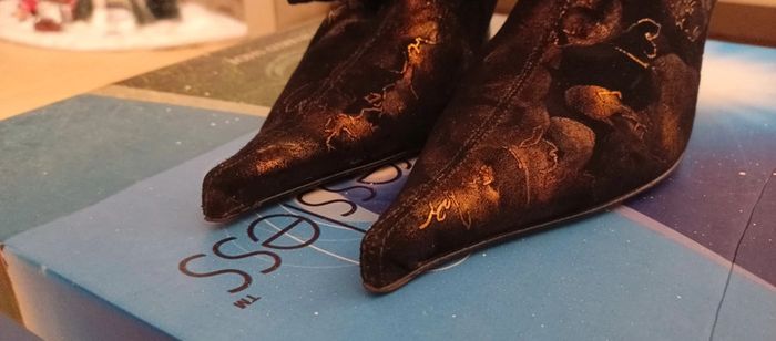 Bottes originales à talon - photo numéro 4