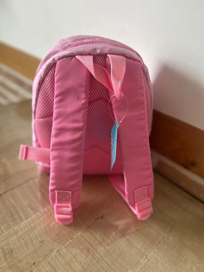 Sac a dos Disney neuf - photo numéro 3
