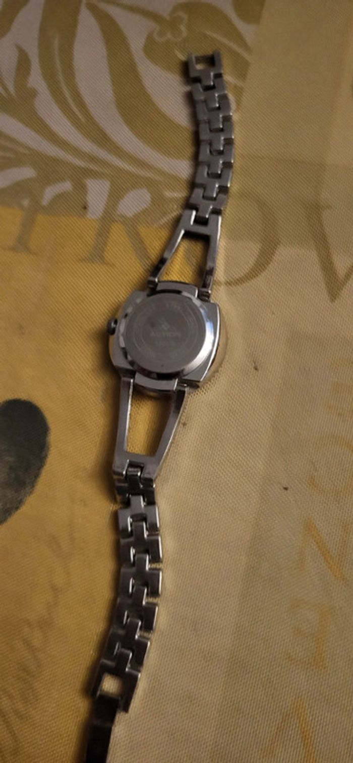 Montre femme - photo numéro 4