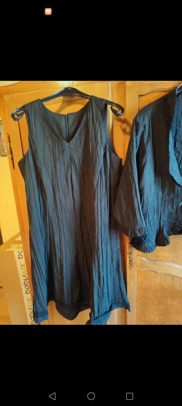Robe et petite veste assortie - photo numéro 2