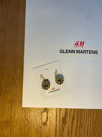 Boucle d’oreille H&M X Glenn Martens