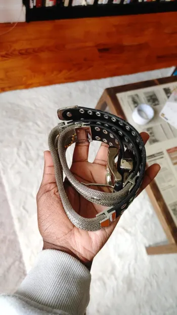 Magnifique ceinture vintage en cuir et acier
