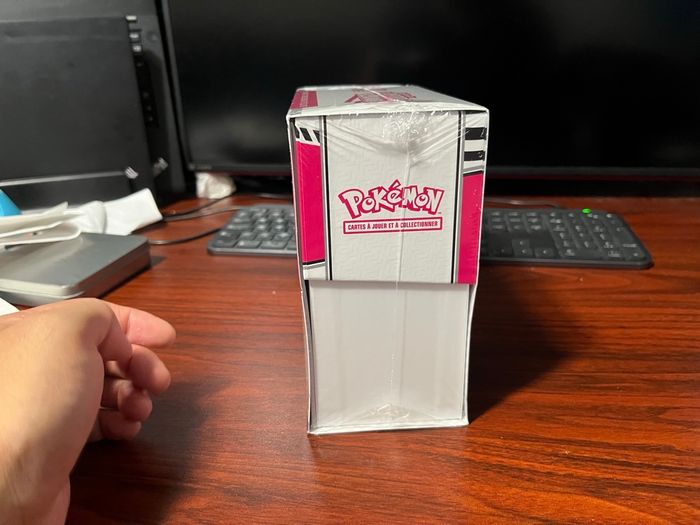 Pokémon - ETB Flamme Blanche avec défaut - photo numéro 5