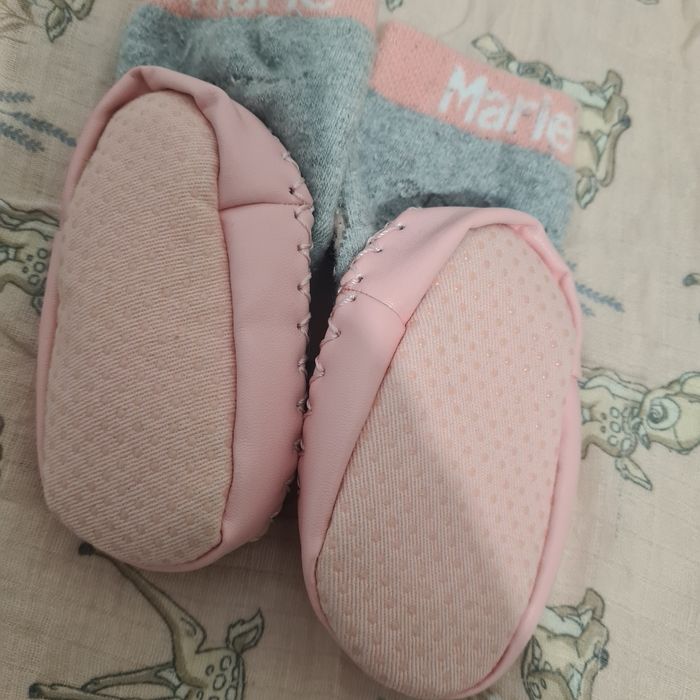 Chaussons chaussettes marie 6-12 mois - photo numéro 2