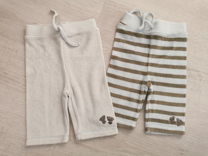 2 shorts matière éponge