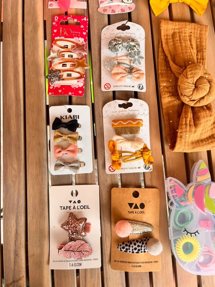 Gros lot accessoires cheveux petite fille - photo numéro 4
