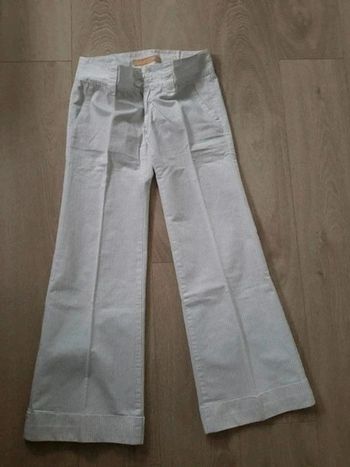 Pantalon blanc Freeman T.porter avec très fines rayures T28