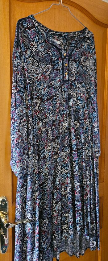 Robe grande taille mi longue