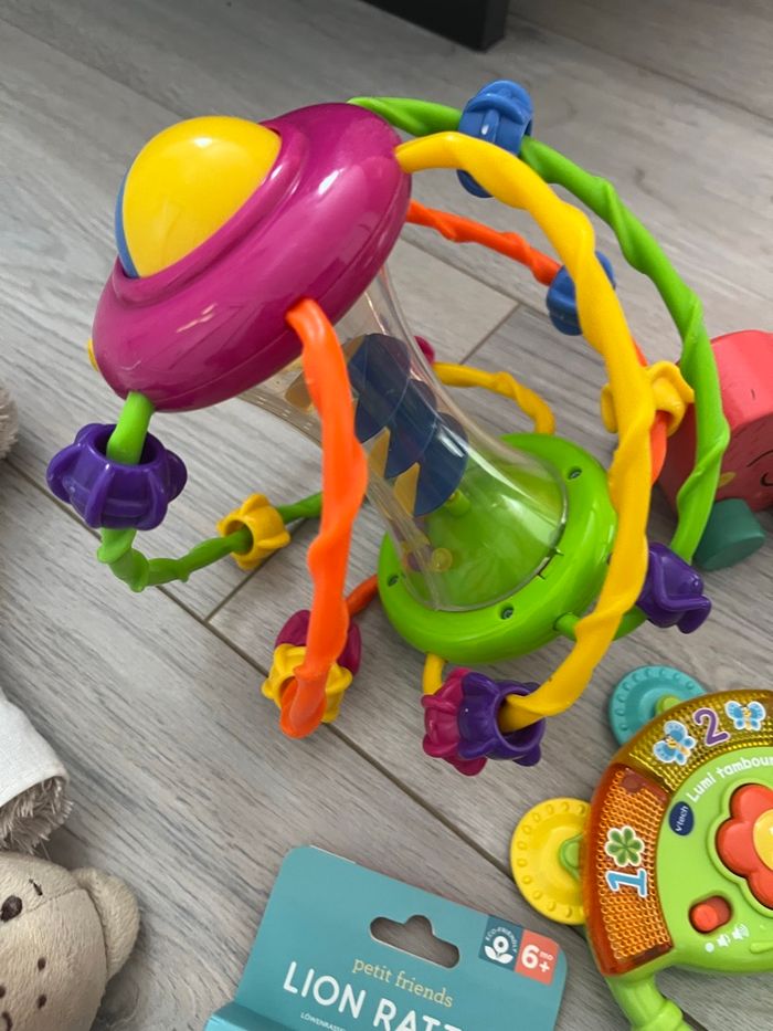 Lot jouets 1er âge - photo numéro 3