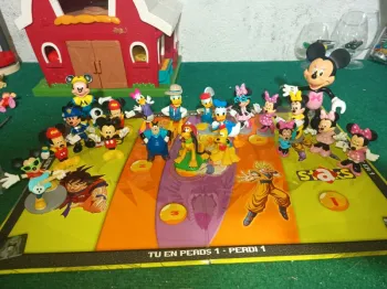Lot de figurines Disney ( Donald's /mickey /mini /plutôt)