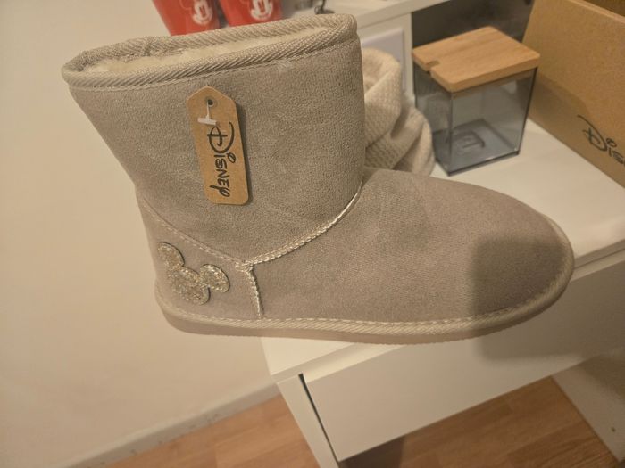 Bottes Minnie mouse neuves - photo numéro 9