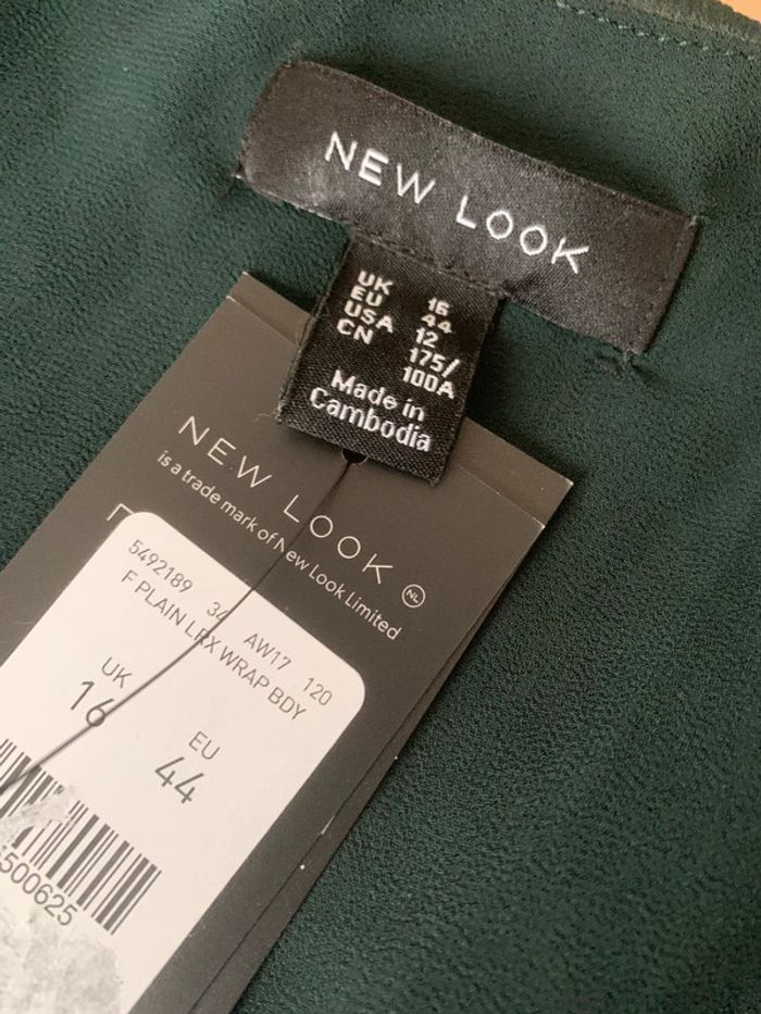 Body New Look taille 42/44 - photo numéro 8