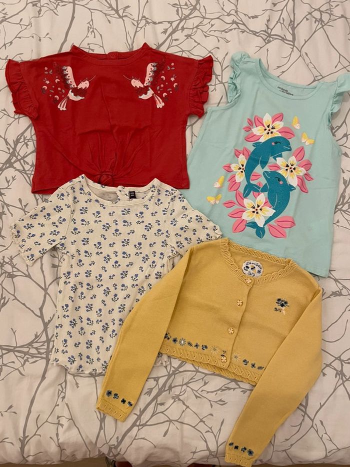 Lot 3 t-shirts et 1 boléro en 3 ans