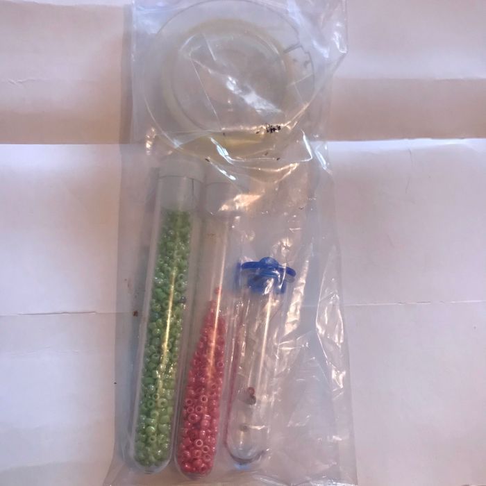 Lot perles et fils * prix 1e * kiki60230 - photo numéro 5