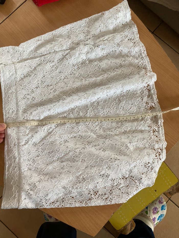 Jupe blanche dentelle taille 4 - photo numéro 3