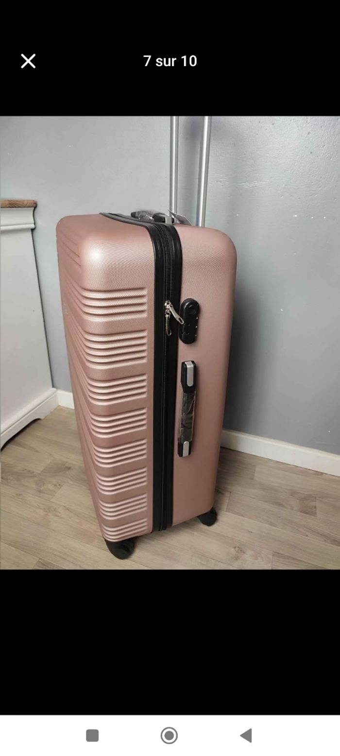 Valise moyenne et vanity - photo numéro 4
