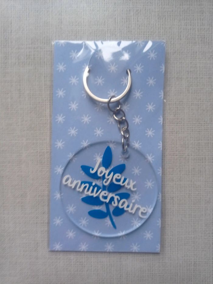 Porte clé joyeux anniversaire