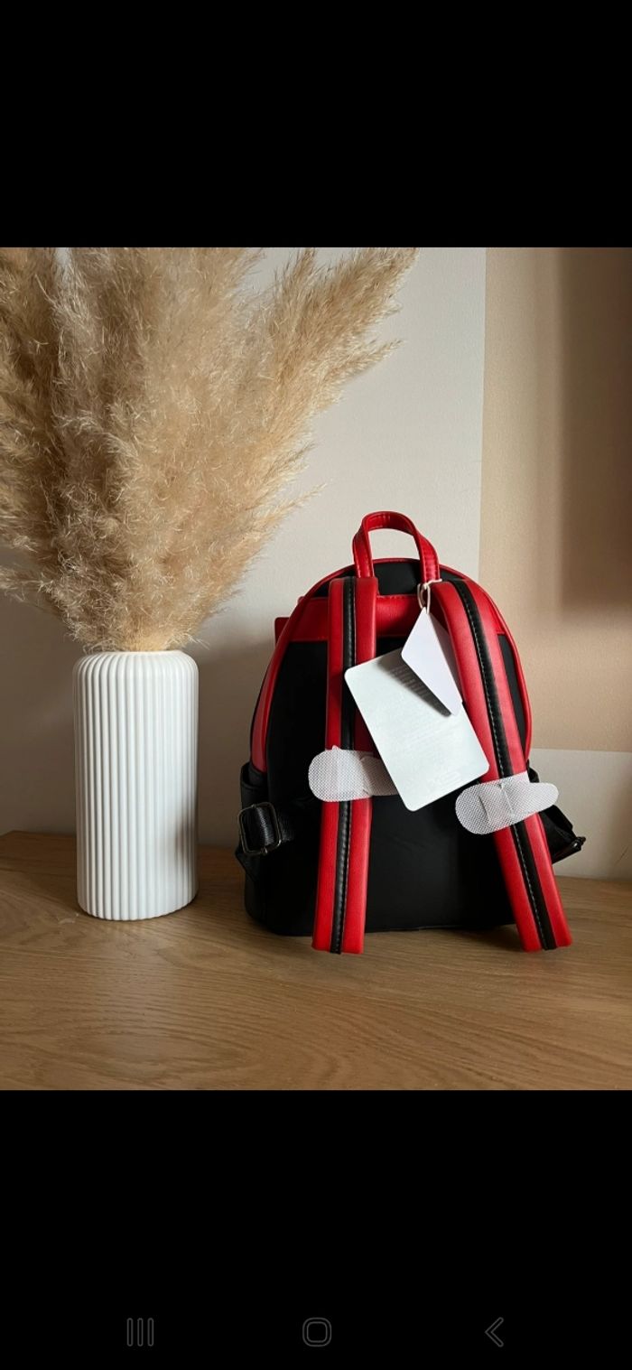 Loungefly hotel New York marvel - photo numéro 2