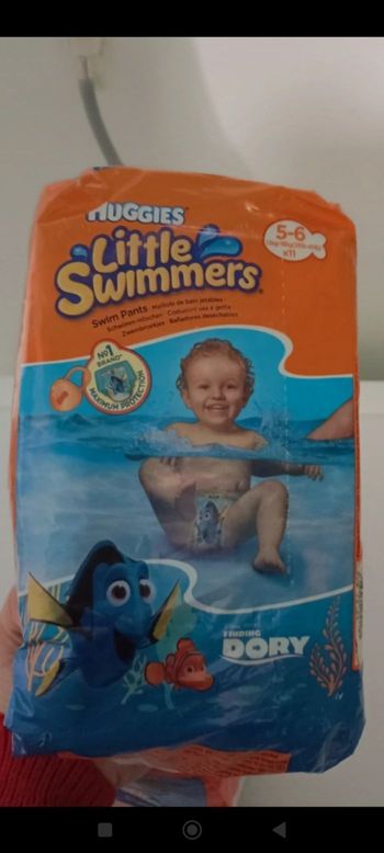 Couches maillots  jetables pour la piscine ou la mer Huggies