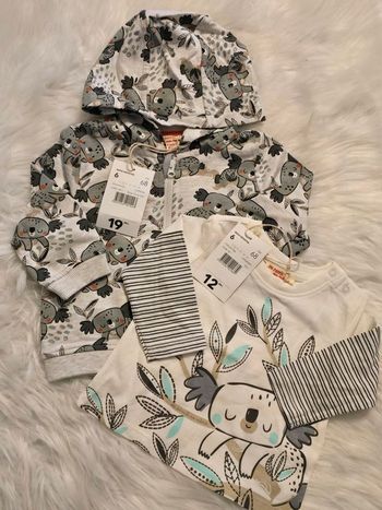 NEUFS  (non portés) 💙😍🤩👌SUPERBES sweat zippé et teeshirt ml 6 mois garçon 💙💙💙