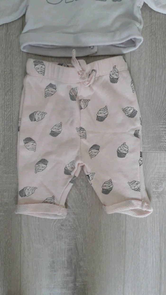 Ensemble 1mois. - photo numéro 2