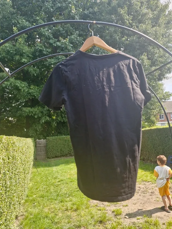 T-shirt noir • imprimé - photo numéro 2