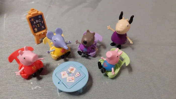 peppa pig va à l'école