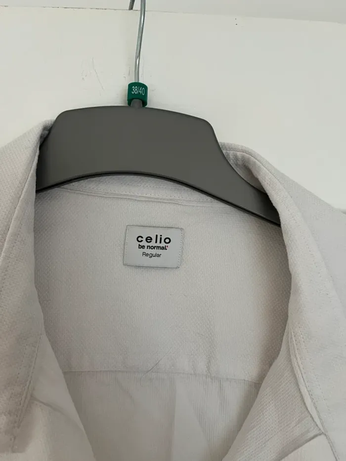 Chemise manches longues blanches homme Celio XL très bon état🤍 - photo numéro 3