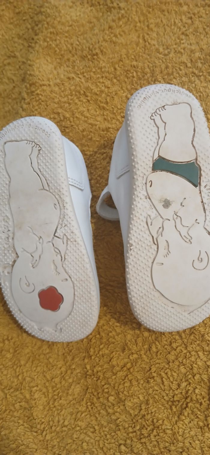 Chaussure kickers fille pointure 23 - photo numéro 2