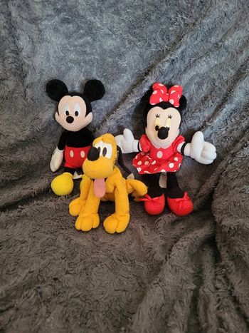 Peluche mickey/minnie et pluto