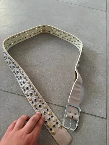 Ceinture beige vintage, bon état mais se décolle, 105cm