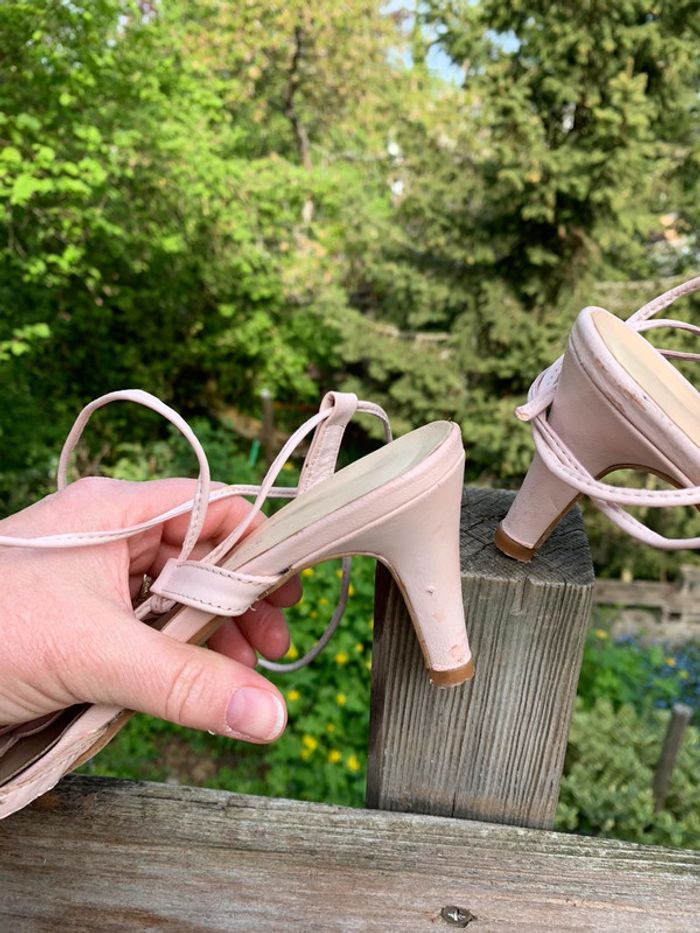 Pied nu à lacets fleuries rose poudrée pointure 38 - photo numéro 4