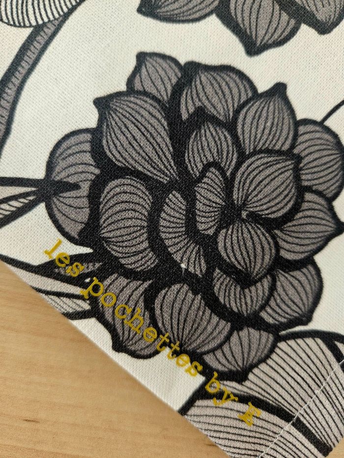 Pochette Noir/Blanc - photo numéro 4