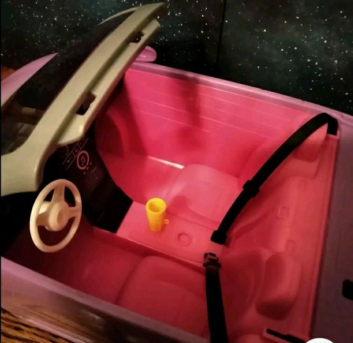 BARBIE ET SA VOITURE ELECTRIQUE AVEC SA STATION DE CHARGE - photo numéro 9