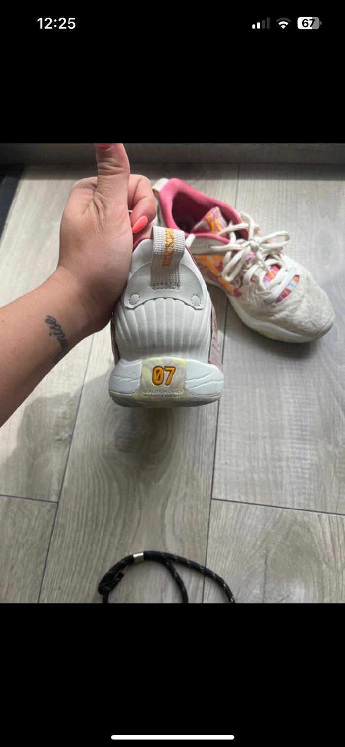 Chaussures de basket / volley - photo numéro 5