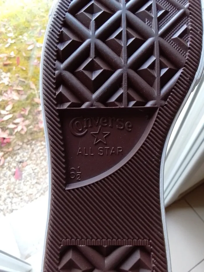 Converses Plateforme Marron. Taille 39.5. Neuves - photo numéro 7