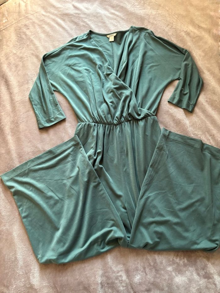 Combinaison verte Monki femme fluide taille S en bon état. - photo numéro 5