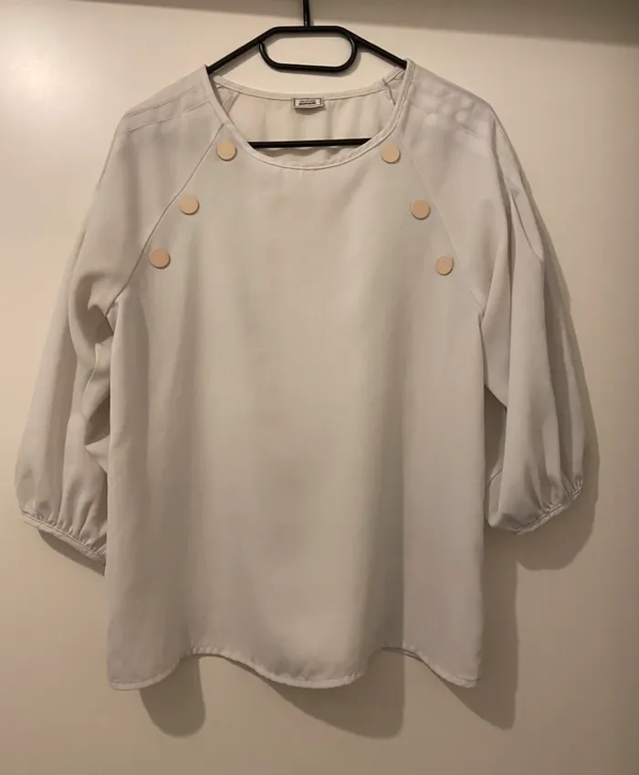 Blouse blanche - photo numéro 3