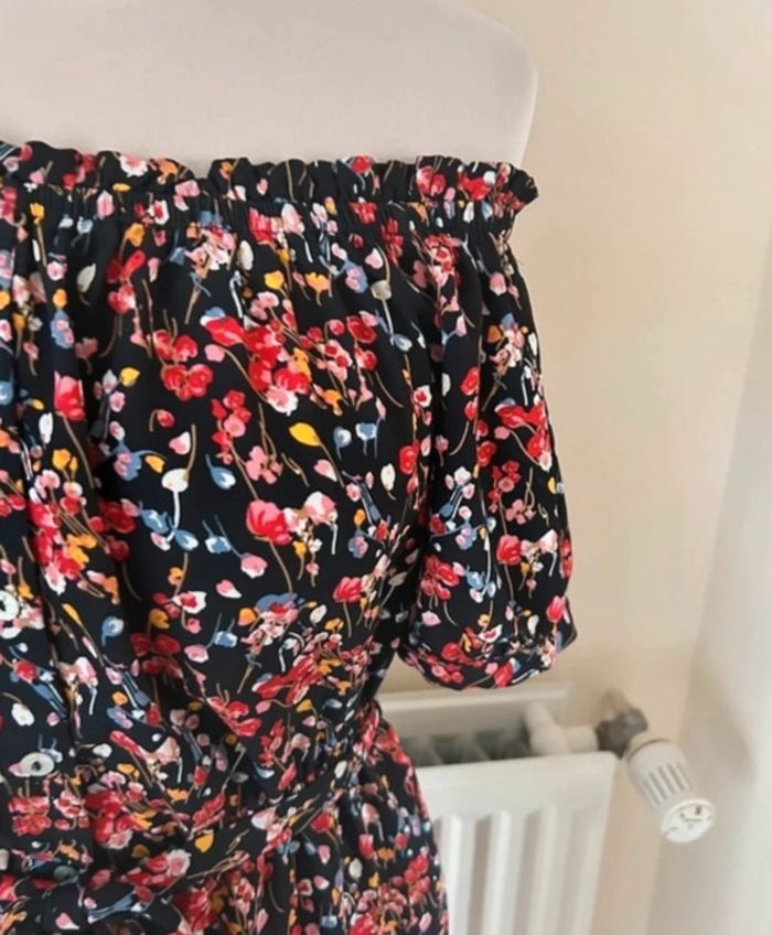Robe fleurie, noire et rouge, Forever21 - photo numéro 6