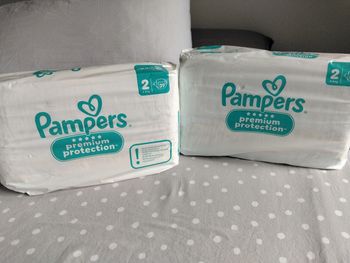 Lot PAMPERS