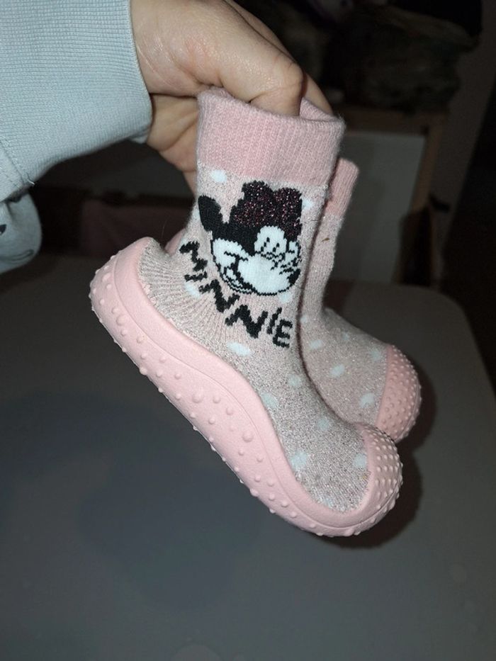 Chaussons effet chausettes