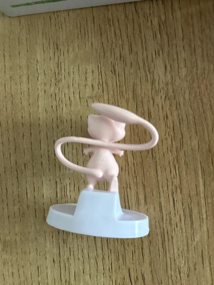 Figurine Pokémon mew - photo numéro 2