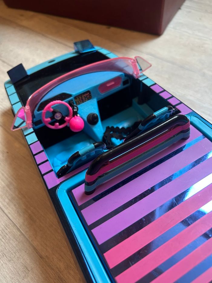 Voiture lol surprise - photo numéro 2