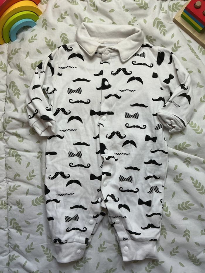 combinaison sans pieds blanc motifs moustache ouverture devant 3 mois newborn - photo numéro 3